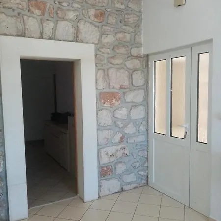 Apartment Nada *