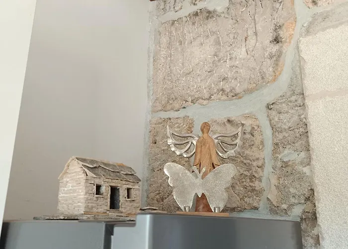 Nada * 罗戈兹尼察